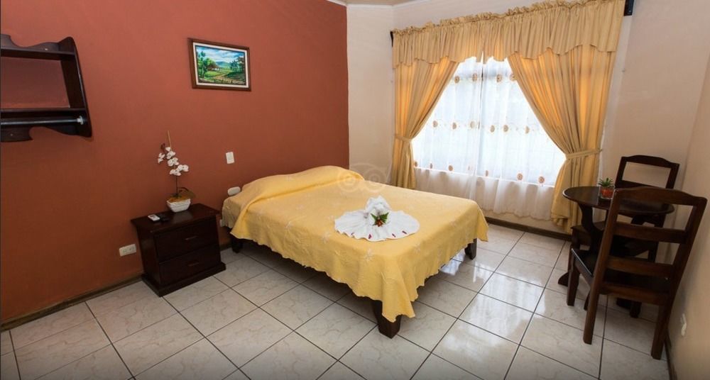 Hotel Vista Del Cerro La Fortuna Exteriör bild